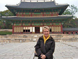 Sue Meldrum, Seoul