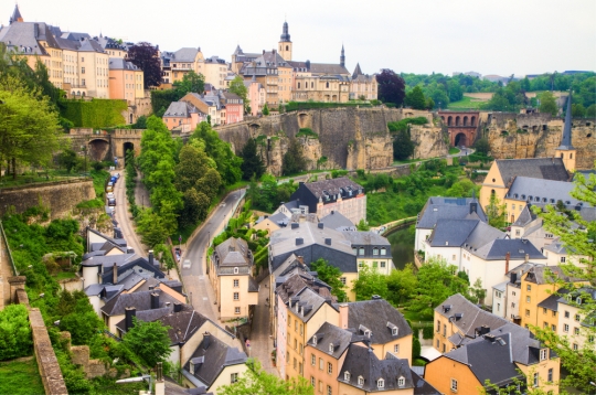 What Rights Does A Luxembourg Dependents’ Visa Grant You?